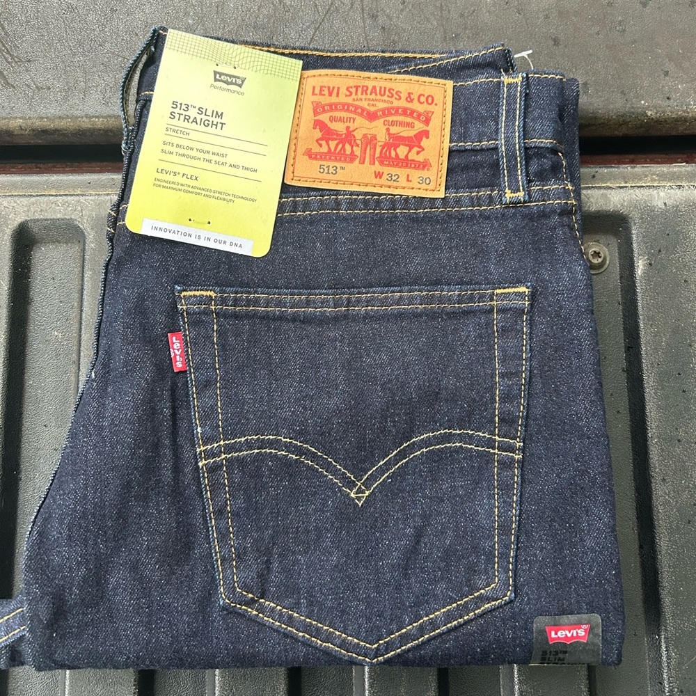 Levi's Men's Slim Straight Jeans - Dark Blue size 32x30 style 513